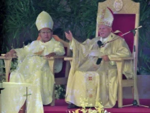 Cardinal Jaime Sin hosted both of Pope John Paul II’s visits to the Philippines in 1981 and 1995.